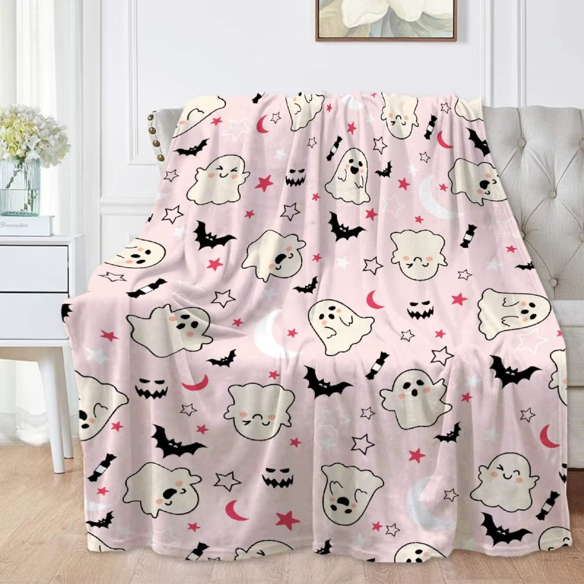 Cozy Halloween Throw Blanket - Soft Fleece for Adults & Kids, Perfect for Living Room or Bedroom!