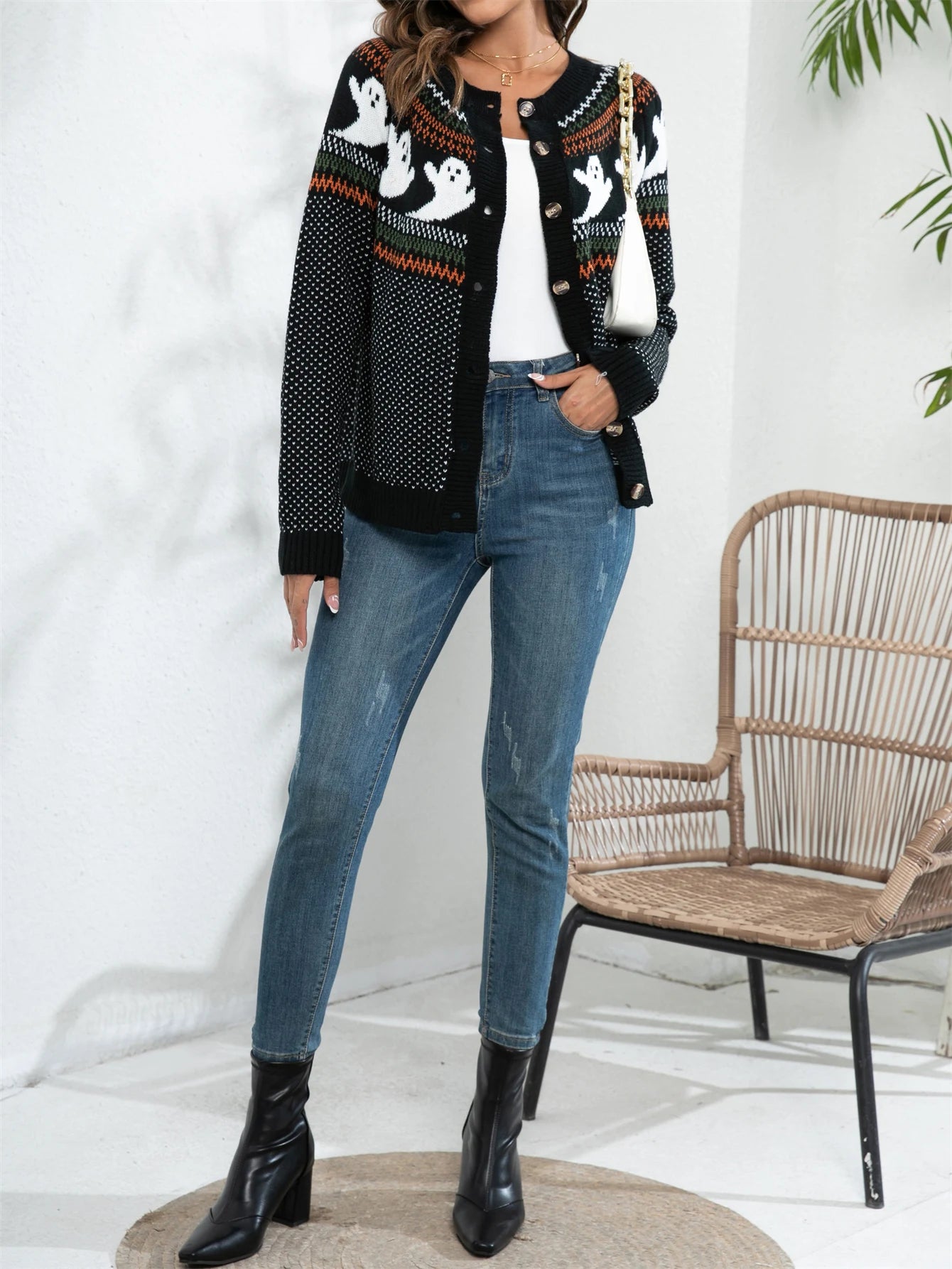 Spooktacular Vintage Ghost Pattern Long Sleeve Cardigan - Retro Women’s Sweater Perfect for Halloween!