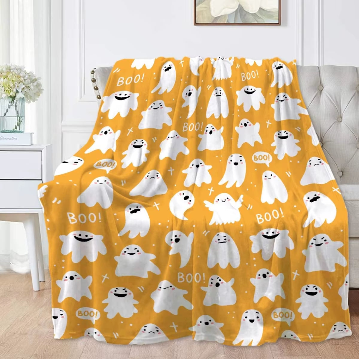 Cozy Halloween Throw Blanket - Soft Fleece for Adults & Kids, Perfect for Living Room or Bedroom!